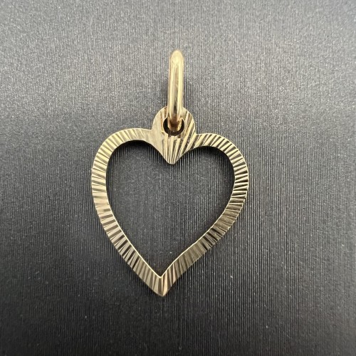 YG OPEN Flat HEART PENDANT 04